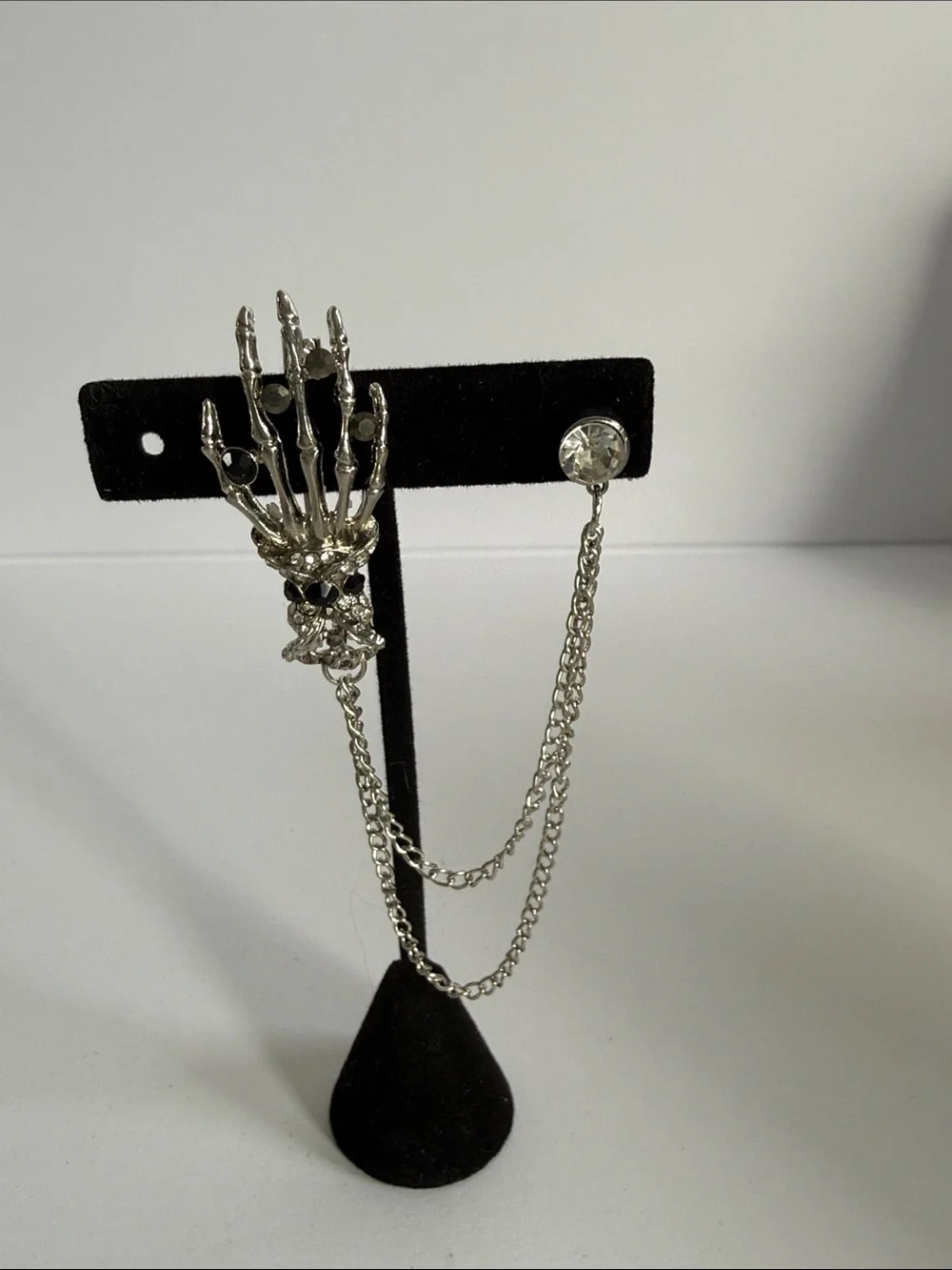 Silver tone Skeleton Hand pin brooch with chain-Halloween